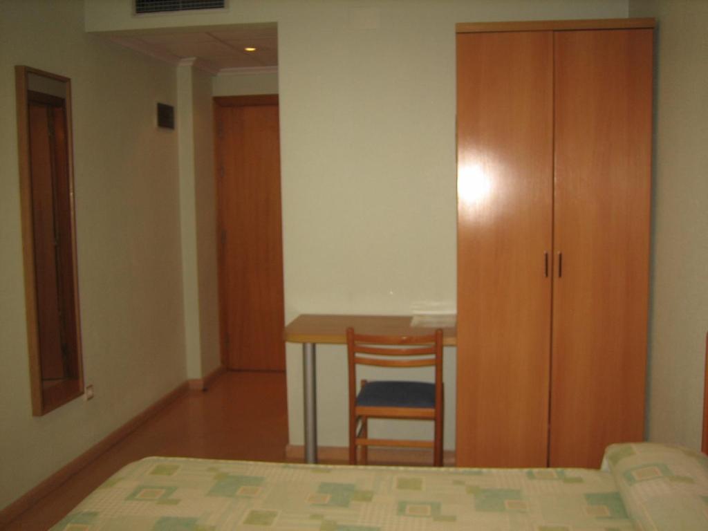Hostal Madruga เอลเช ภายนอก รูปภาพ